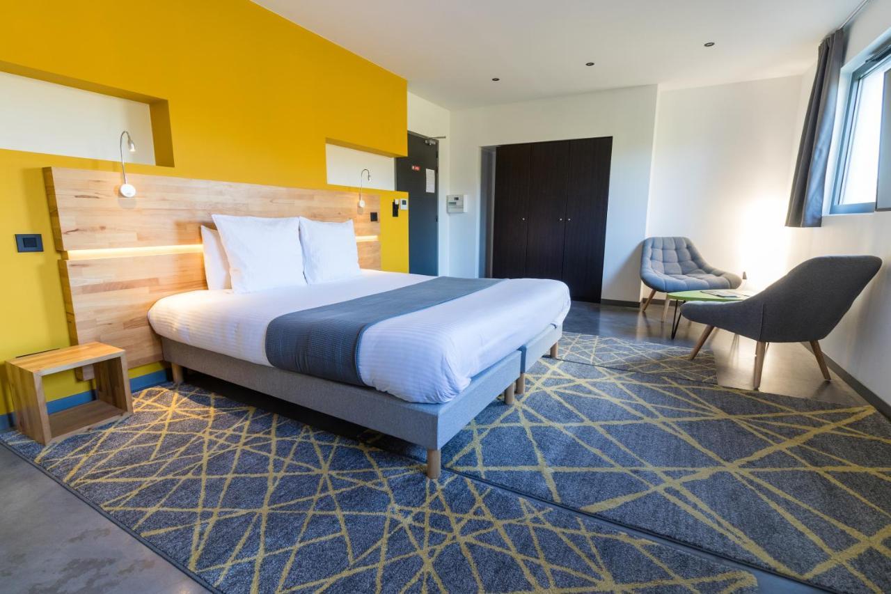 H85 Hotel Chatte Екстериор снимка