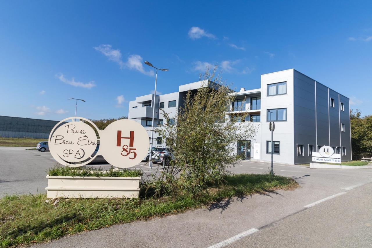 H85 Hotel Chatte Екстериор снимка